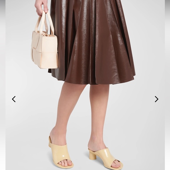 Bottega Veneta Shoes - Bottega Veneta Atomic Leather Cylinder-Heel Mules